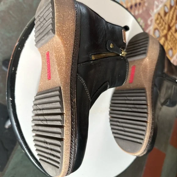 Black Leather Ankle Boots Pikolinos Granada dual zippers like new - Picture 3 of 6